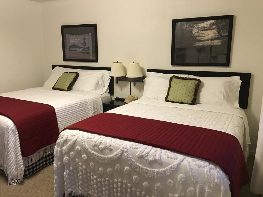 Cardinal Inn Maggie Valley Ngoại thất bức ảnh